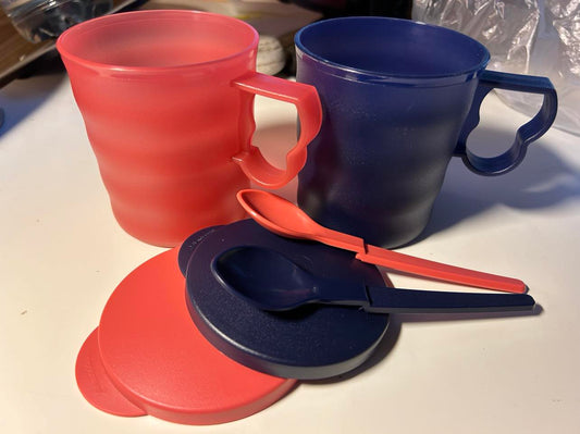 Tupperware Expressions Mugs set of 2 and two matching spoons